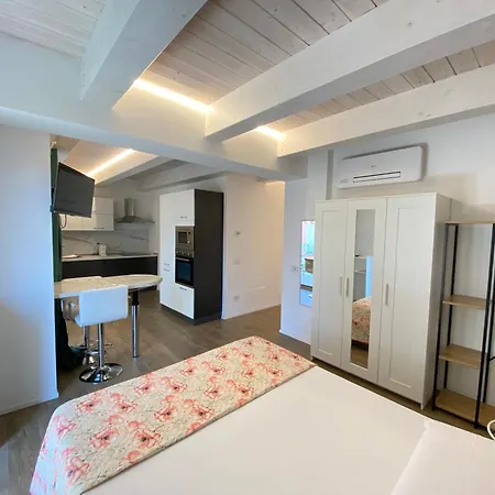 Nuovi In Centro A Riviera Del Conero Apartament