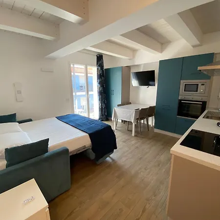 Nuovi In Centro A Riviera Del Conero Apartament *