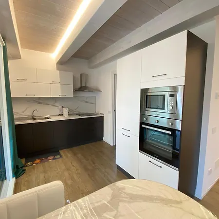 Nuovi In Centro A Riviera Del Conero