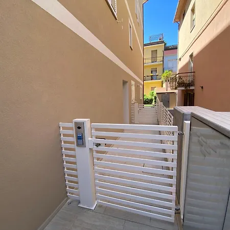 Nuovi In Centro A Riviera Del Conero Porto Recanati