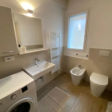 Nuovi In Centro A Riviera Del Conero Apartman *