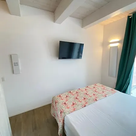 Nuovi In Centro A Riviera Del Conero *