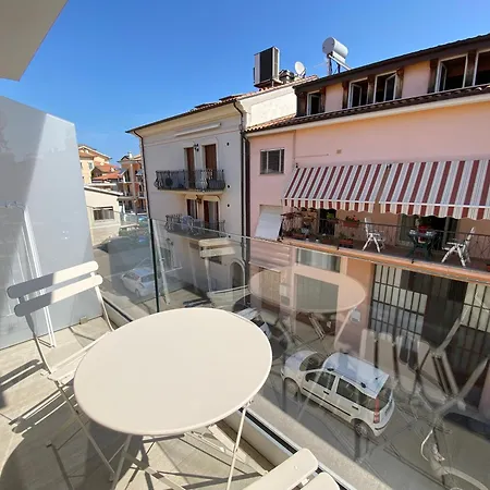 Apartman Nuovi In Centro A Riviera Del Conero *